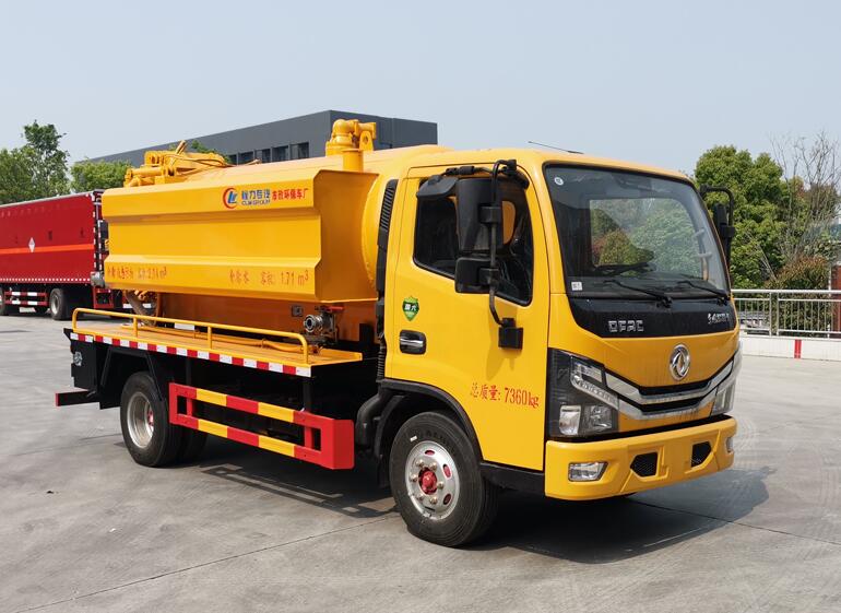 程力威牌CLW5073GQW6型清洗吸污车