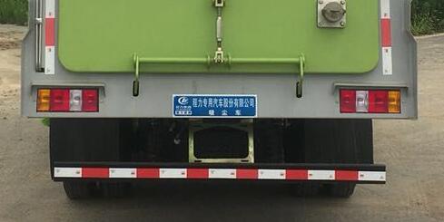 程力威牌CLW5070TXC6CD型吸尘车