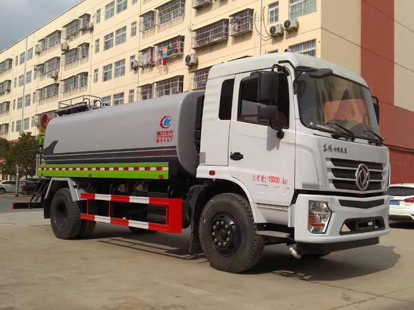程力威牌CLW5182GPSZD6型绿化喷洒车