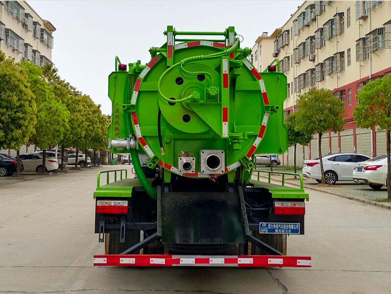 程力威牌CLW5123GQW6型清洗吸污车