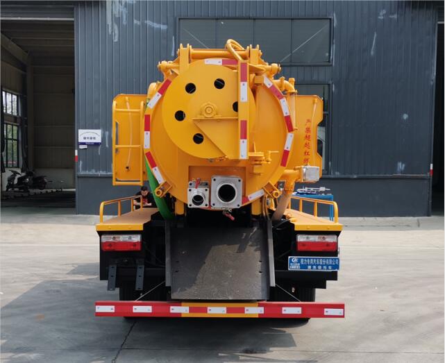 程力威牌CLW5073GQW6型清洗吸污车