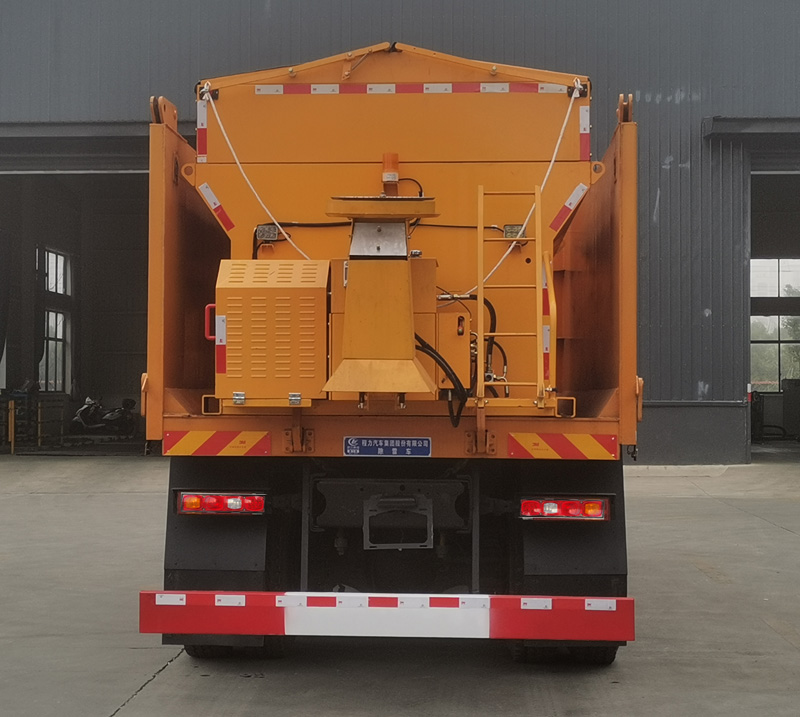 程力威牌CLW5250TCXZ6型除雪车