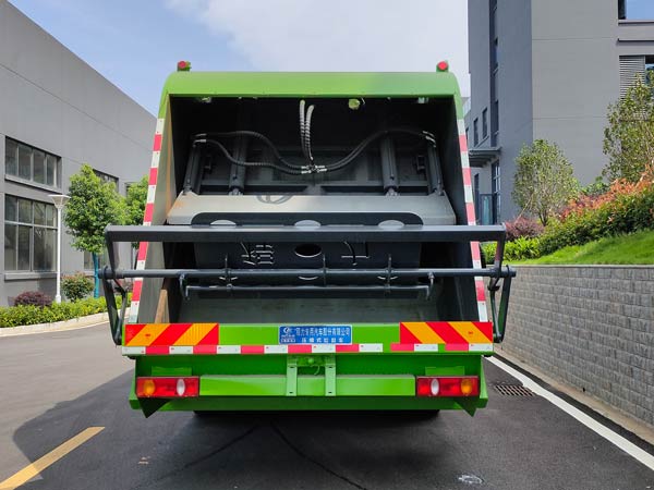程力威牌CLW5250ZYSD6型压缩式垃圾车