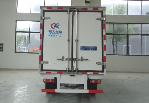 程力威牌CLW5031XLCSQ6型冷藏车