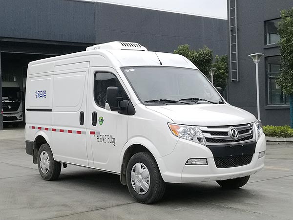 程力威牌CLW5041XLC6DP型冷藏车
