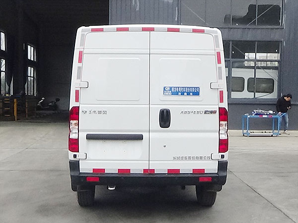 程力威牌CLW5041XLC6DP型冷藏车
