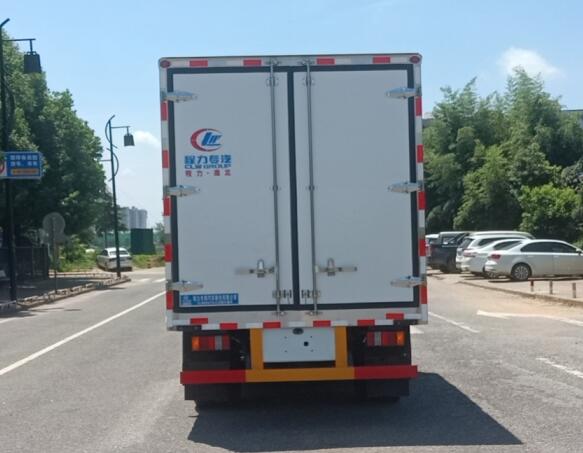 程力威牌CLW5047XLCJ6型冷藏车