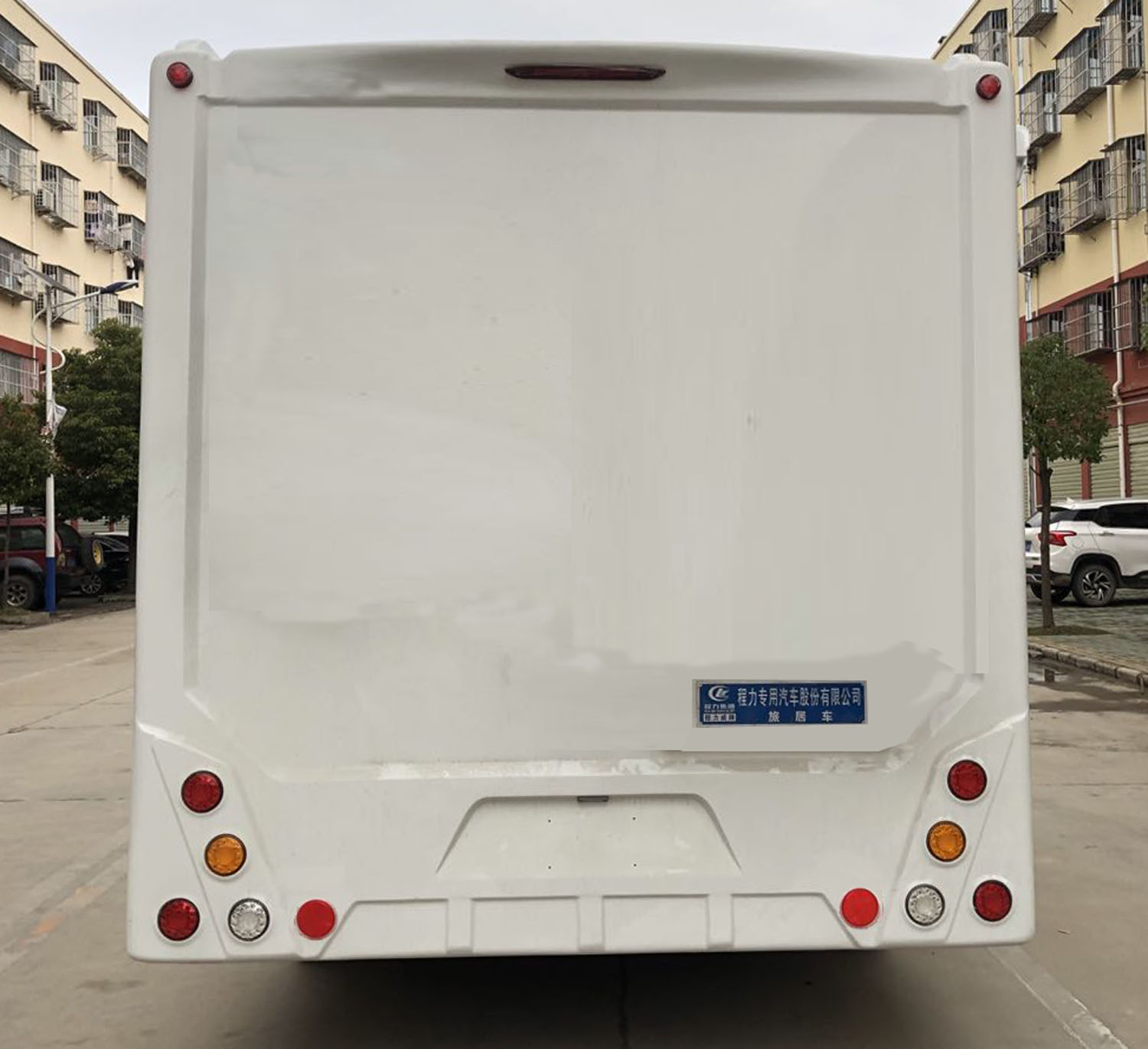 程力威牌CLW5040XLJ6DP型旅居车